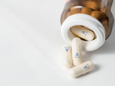Vitamin A – Benefits, Risks, and Sun Sensitivity 